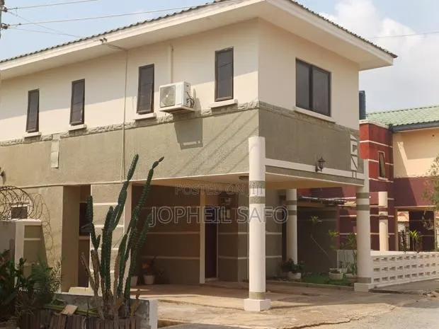 Furnished 3bdrm Townhouse / Terrace in Hfc, Baatsona Total for rent · Photo 1