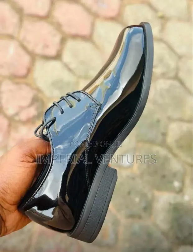 Classy Office Mirror Shoes · Photo 1