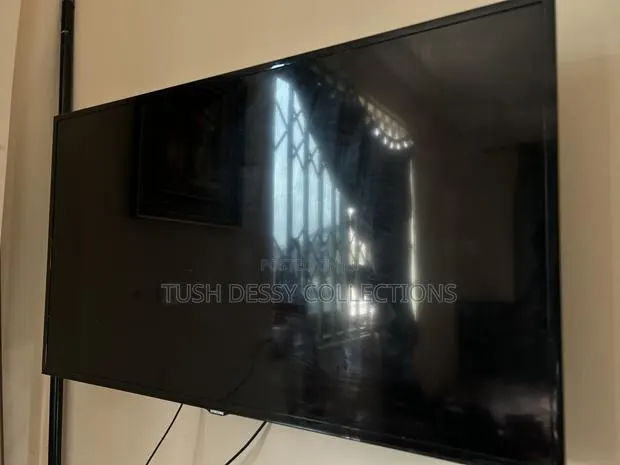 Samsung Digital TV 43inch · Photo 1