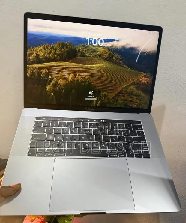 Laptop Apple MacBook Pro 2018 16GB Intel Core i7 SSD 512GB · Photo 1