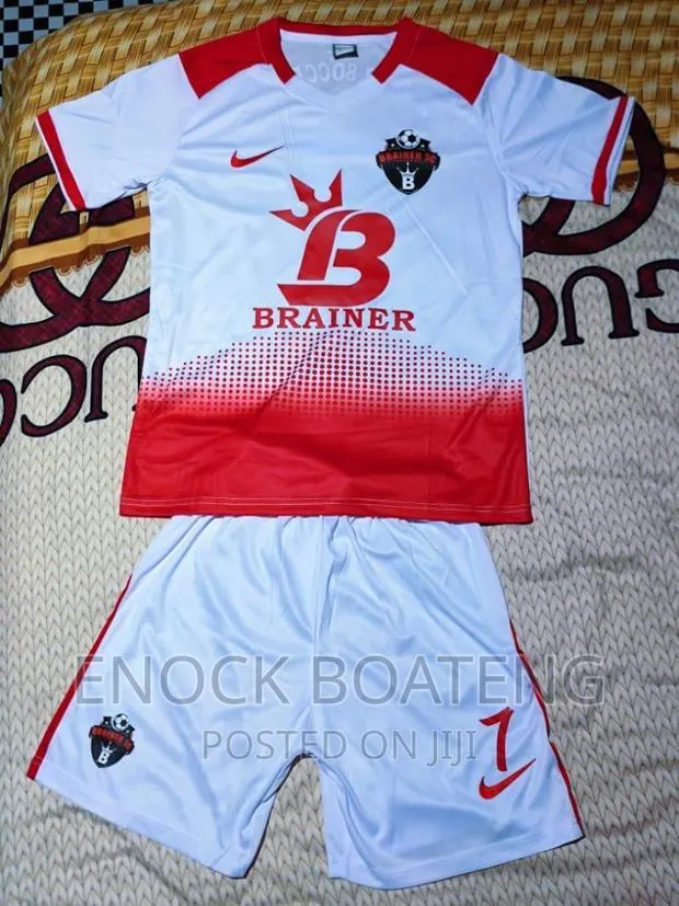 Jerseys Set and Customizing · Photo 1