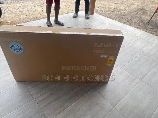 Samsung Full Hd Smart Tv With Brilliant Color HDR · Photo 1