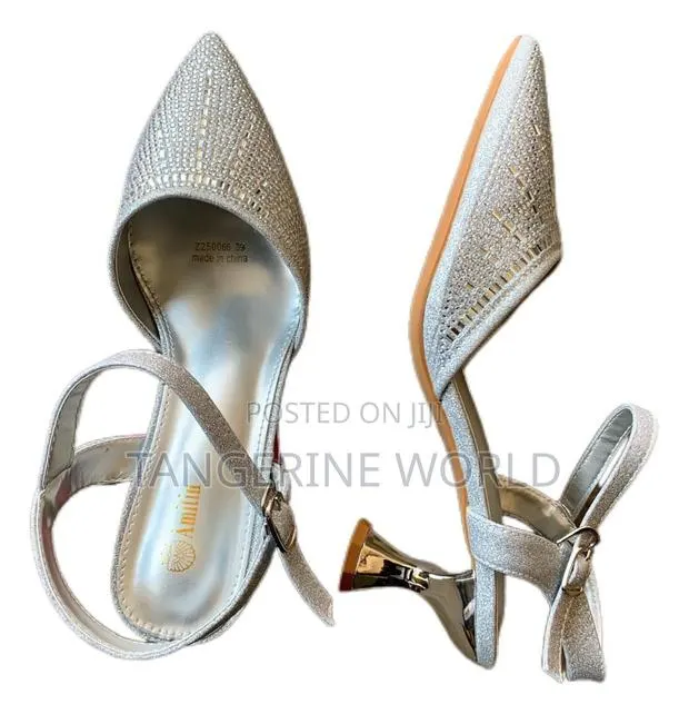Elegant Women Heels · Photo 1
