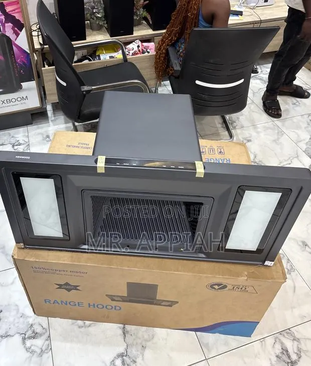 Extremely Classic Kenwood 900t2 Built in Heat Extractor(Black) · Photo 1