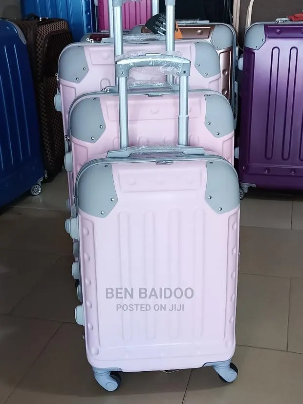 Engagement Traveling Bags · Photo 1