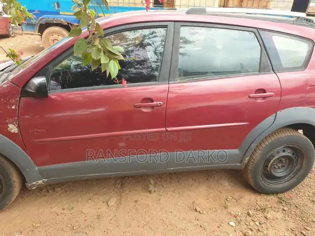 Pontiac Vibe 2008 Red · Photo 1
