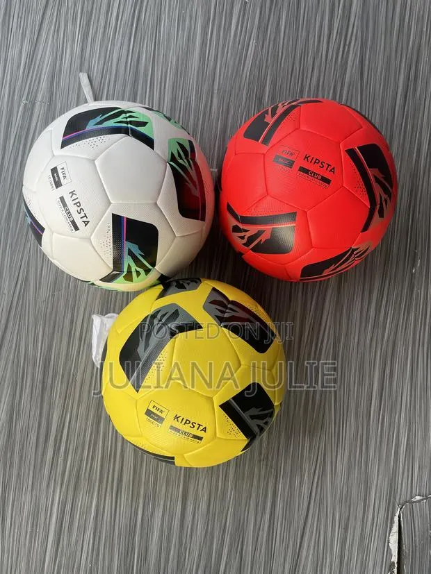 Original Kipsta Ball Suitable for Both Natural and Artificial Grass · Photo 1
