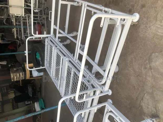 Foreign Used Hospital Beds · Photo 1
