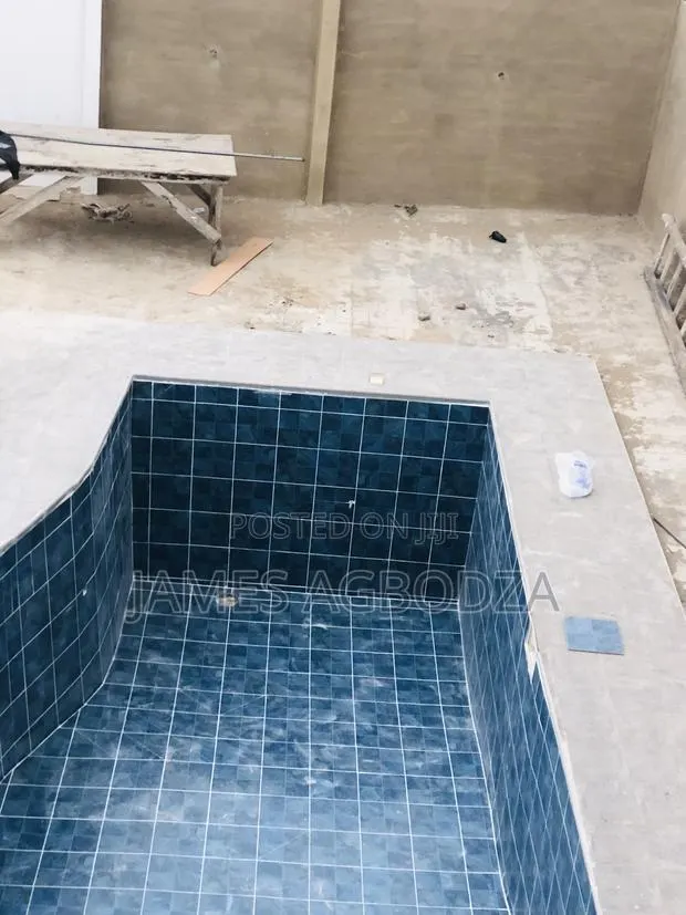Pool Tilling Master · Photo 1