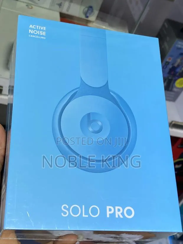 Beats Solo Pro · Photo 1