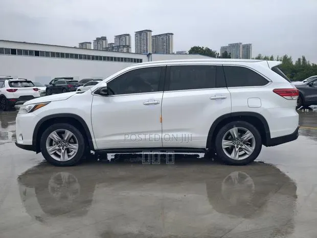 Toyota Highlander Platinum AWD 2020 White · Photo 1