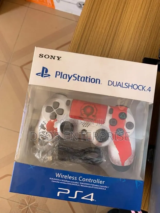 Wireless PS4 DualShock 4 · Photo 1