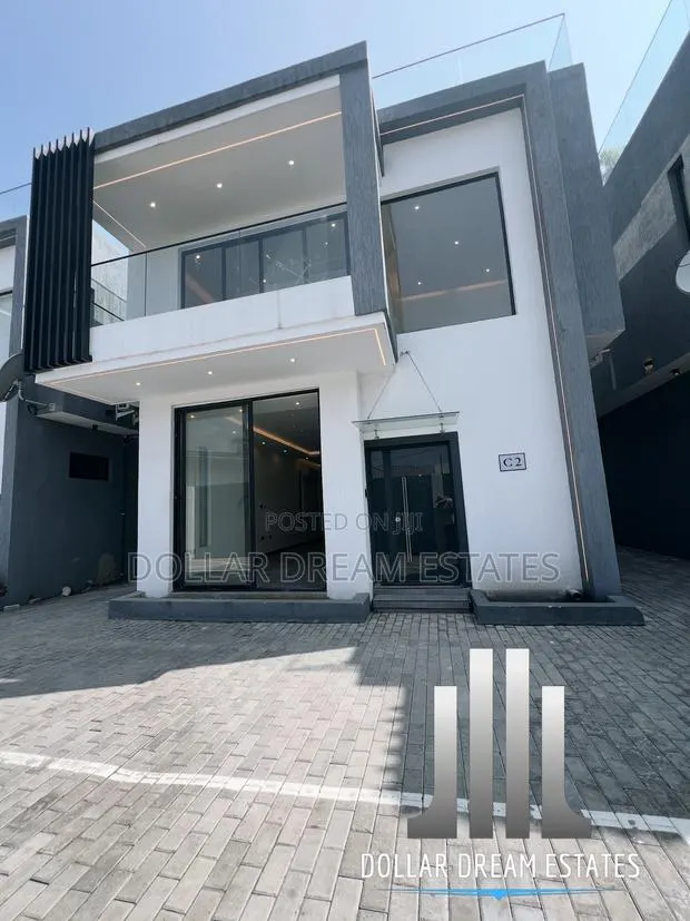 4bdrm Townhouse / Terrace in Dzorwulu for rent · Photo 1