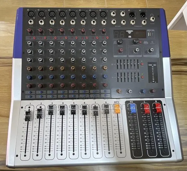 Yamaha KV-80 8Channel Powered Mixer · Photo 1