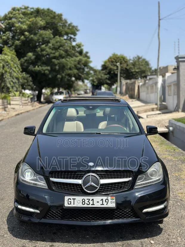 Mercedes-Benz C300 Luxury 4Matic Sedan AWD (3.5L 6cyl 7A) 2014 Blue · Photo 1