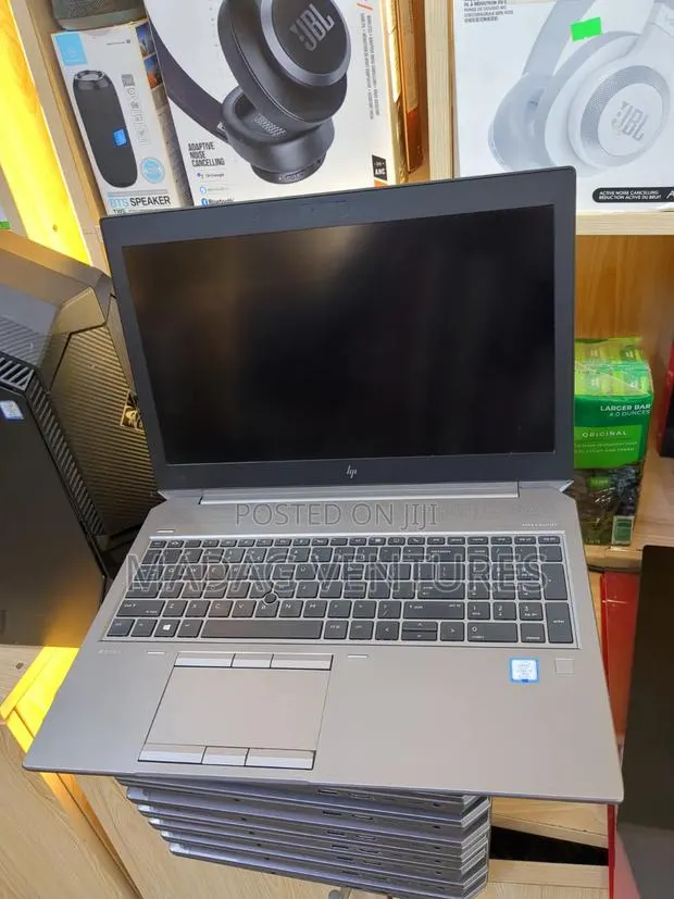 Laptop HP ZBook 15 G5 16GB Intel Core i7 SSD 512GB · Photo 1