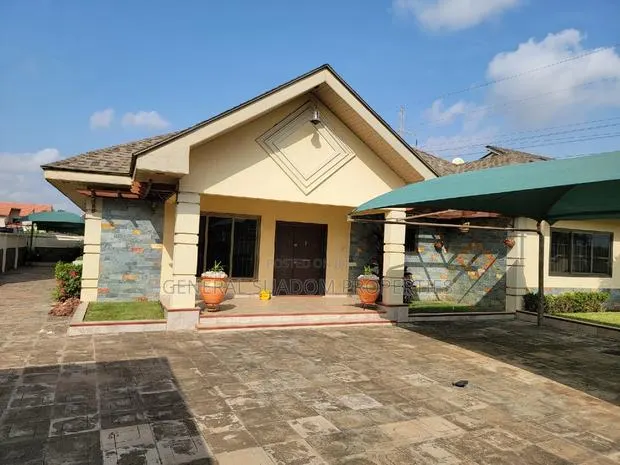 Furnished 3bdrm House in Suadom Properties, Police Station for Rent · Photo 1