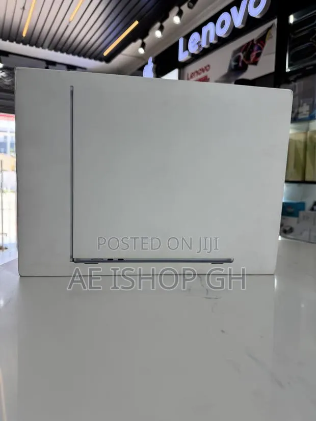 New Laptop Apple MacBook Air 2026 M5 16GB Apple M5 SSD 512GB · Photo 1