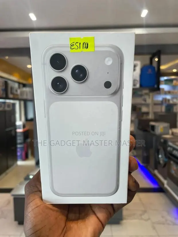 New Apple iPhone 17 Pro 256 GB · Photo 1