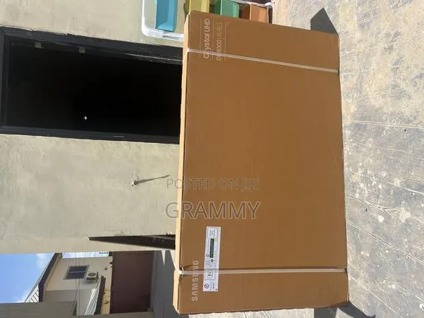 Brand New Samsung Du8000 65 Inches · Photo 1
