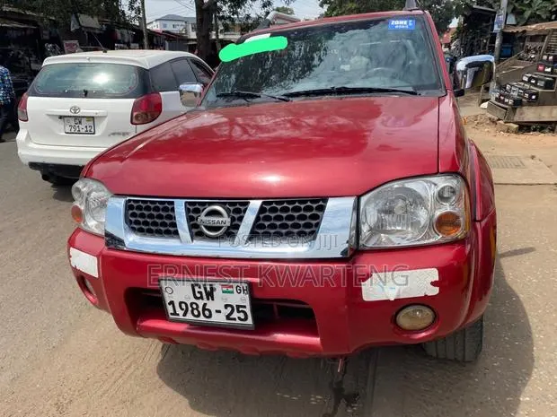 Nissan Hardbody 2014 Red · Photo 1