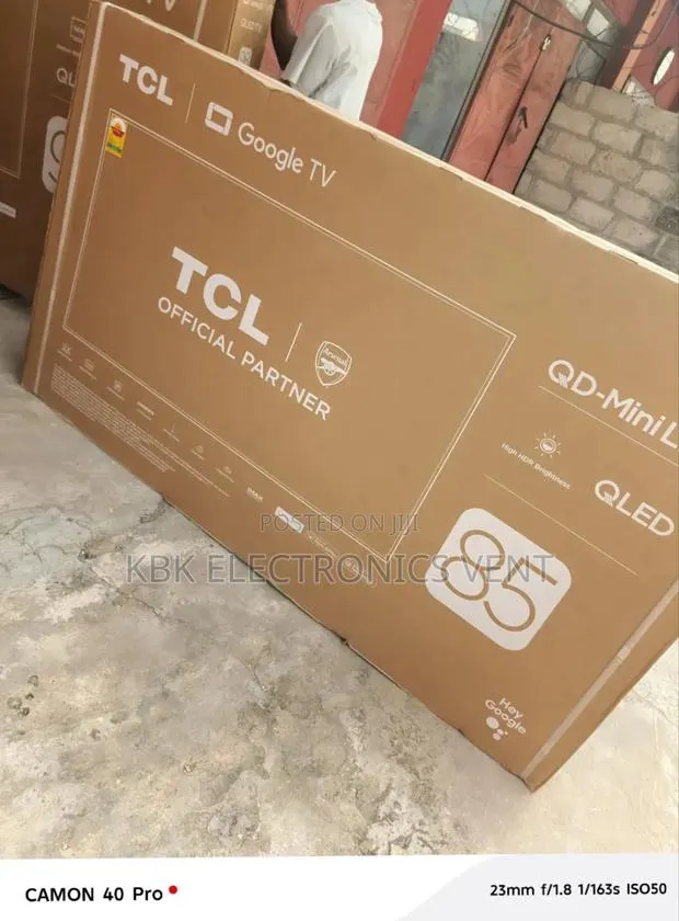 TCL 85" Qled - Qd-Mini Led Smart Android Google TV · Photo 1