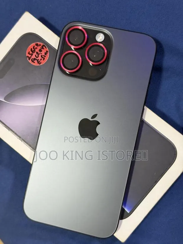 Apple iPhone 16 Pro Max 256 GB Black · Photo 1