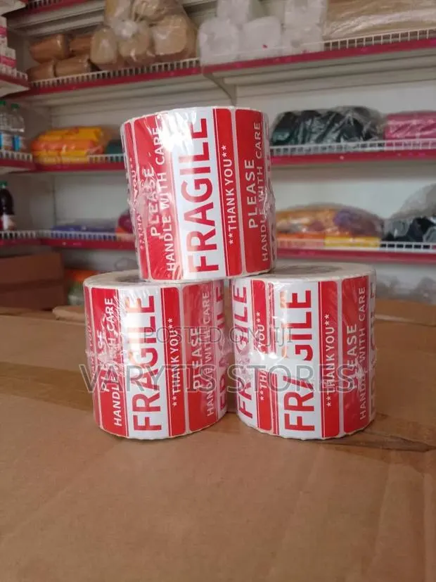 Fragile Sticker Rolls (76*50mm) 500 Stickers/Roll · Photo 1