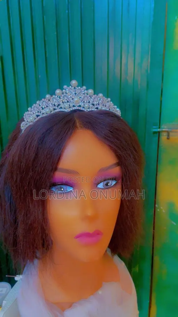 Wedding Crown And Tiara · Photo 7