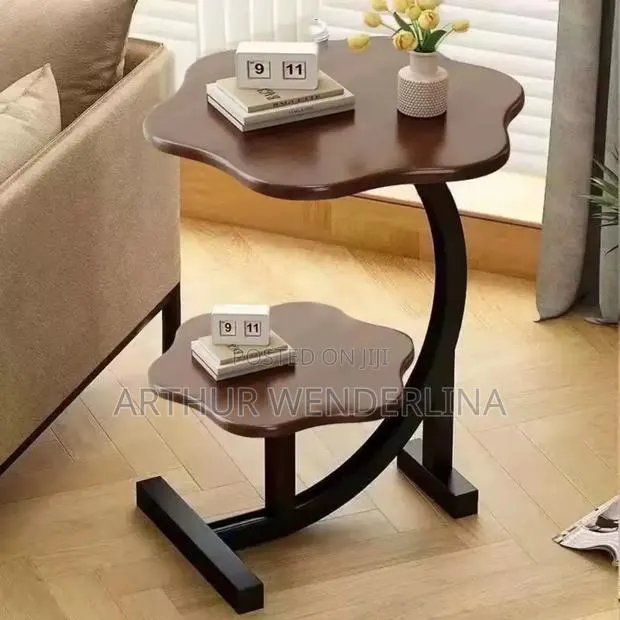 Table for Rooms · Photo 1