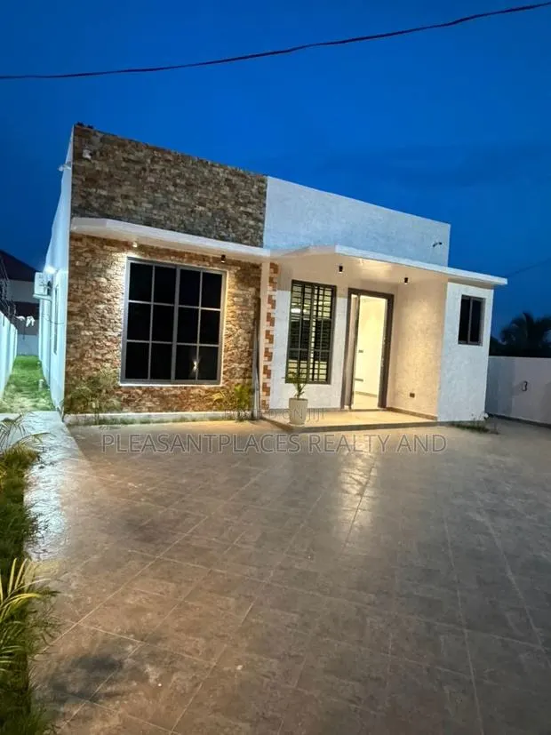 3bdrm House in Pleasantplaces And, Lake Side Estate for sale · Photo 1
