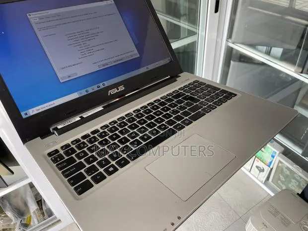 Laptop Asus K56CB 8GB Intel Core i5 SSD 250GB · Photo 1