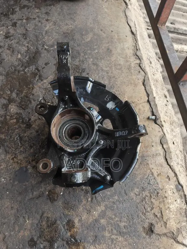 Hyundai Elantra Front Hub 2012 to 2015 · Photo 1