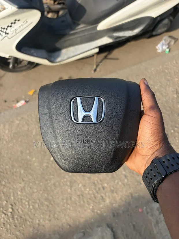 Honda CR-V Steer Airbag Cover 2019-2022 · Photo 1