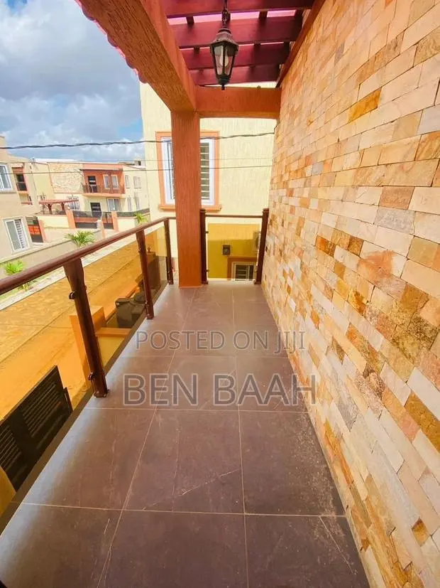 2bdrm Duplex in Ben Properties, The Mall for rent · Photo 1