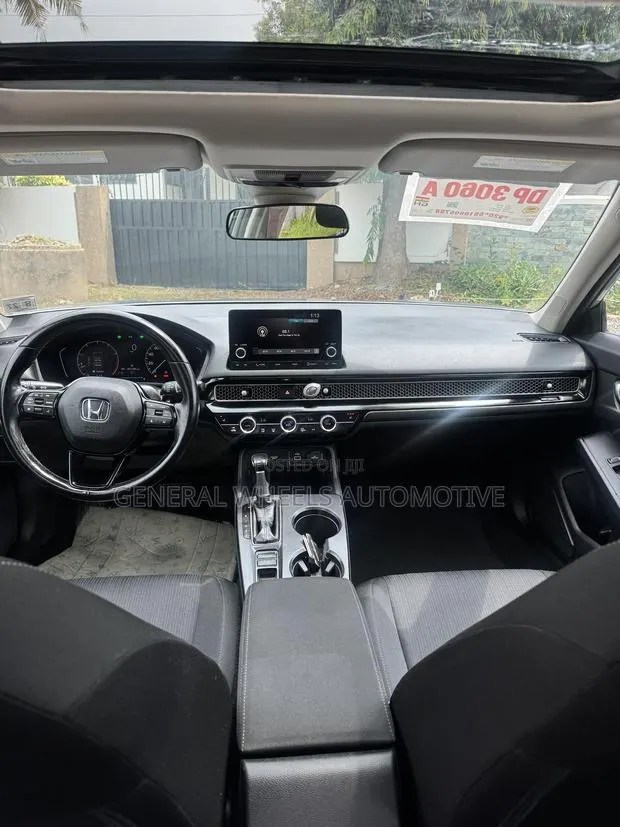 Honda Civic Sport 2022 Silver · Photo 1