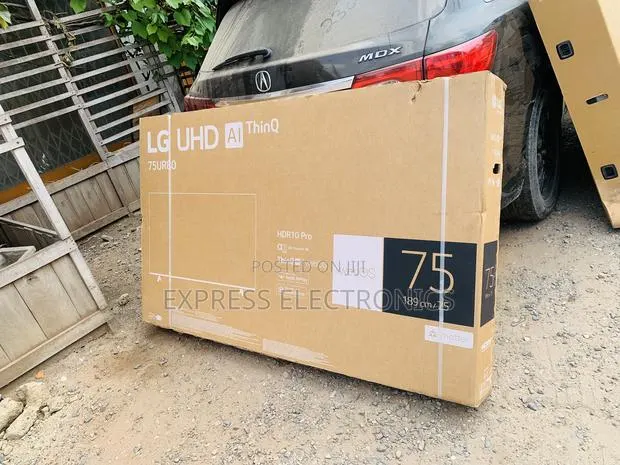 High Contract Display Uhd Smart 75”Ur780 · Photo 1