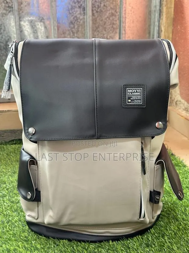 Quality and Classic Backpack · Photo 1