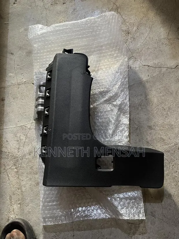 Honda CRV 2023 2024 2025 Knee Airbag · Photo 1
