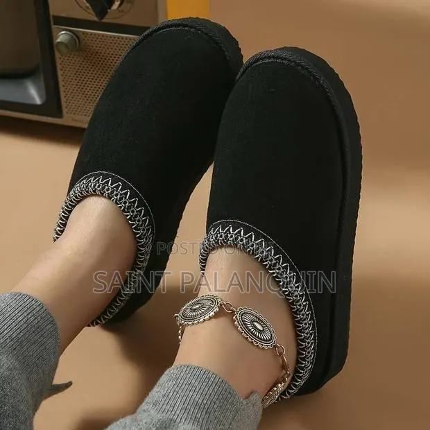 Black Ladies Wear · Photo 1