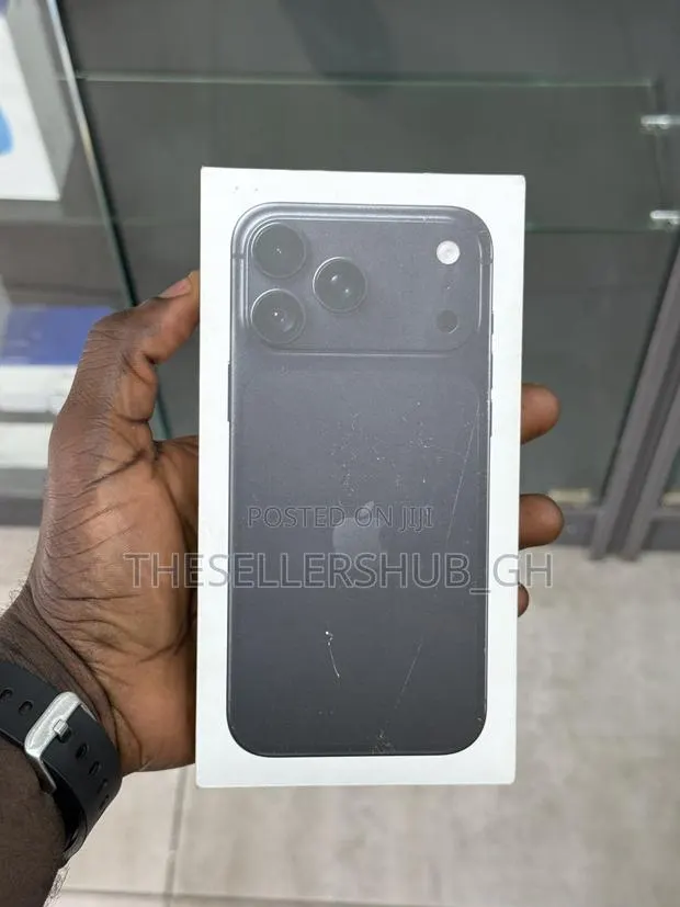 New Apple iPhone 18 Pro 512 GB Black · Photo 1