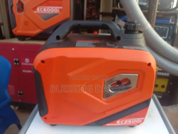 Inverter Generator 2500 · Photo 1