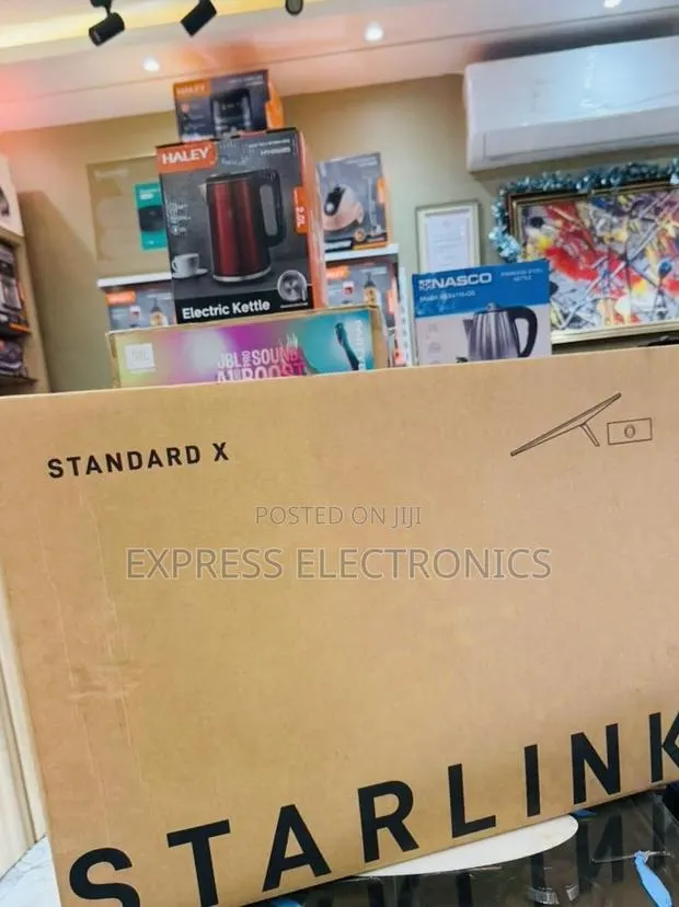 Starlink Standard 4 X Wireless Network · Photo 1
