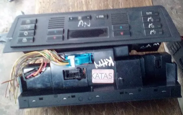 BMW a.c Switch X5, E39 · Photo 1