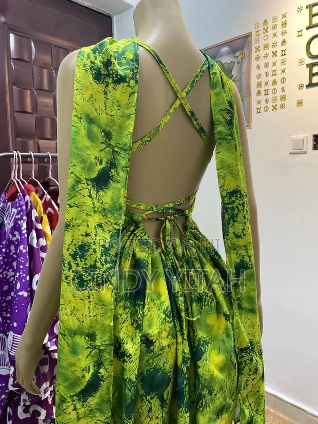 Vintage Dress · Photo 1