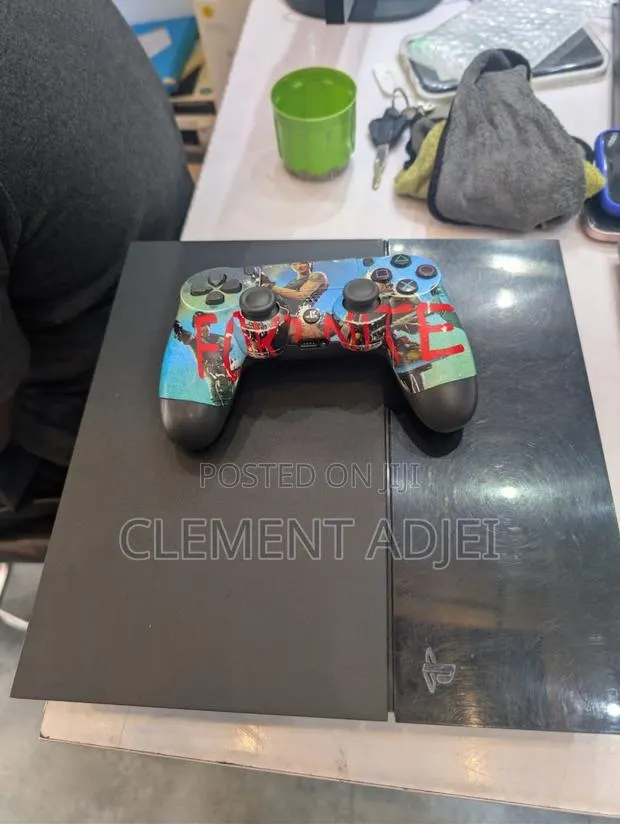 Original PS4 Standard · Photo 1