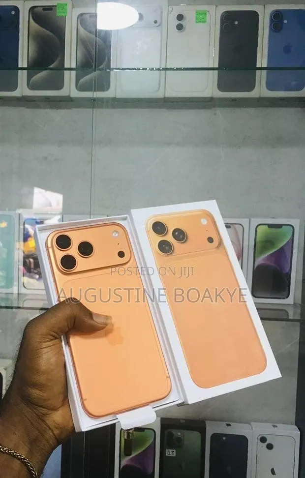 Apple iPhone 17 Pro Max 256 GB Orange · Photo 1