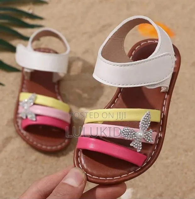 Kids Sandals · Photo 1