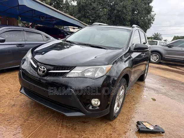 Toyota RAV4 2015 Black · Photo 1
