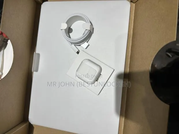 New Laptop Apple MacBook Air 2026 M5 16GB Apple M5 SSD 512GB · Photo 1